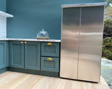 Carica l'immagine nel visualizzatore di Gallery, ELF Dummy American Fridge