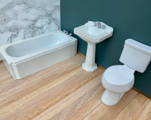 Carregar imagem no visualizador da galeria, Bathroom Suite