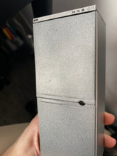 Carica l'immagine nel visualizzatore di Gallery, Upright Fridge-Freezer Silver