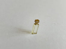 Cargar imagen en el visor de la galería, Perfume bottle