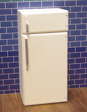 Lade das Bild in den Galerie-Viewer, Kühl-Gefrierkombination Weiß