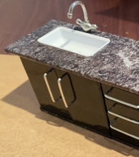 Lade das Bild in den Galerie-Viewer, Waschbecken und Surround