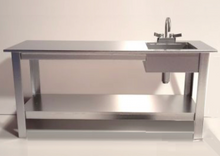 Carica l&#39;immagine nel visualizzatore di Gallery, Dollshouse Miniature Commercial Prep Bench with Sink one twelfth scale
