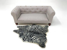 將圖片載入圖庫檢視器 Brown &#39;Leather&#39;style Chesterfield sofa/couch

